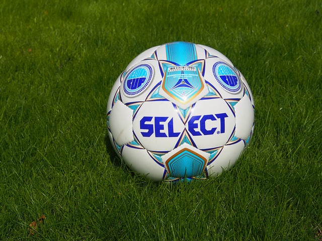 引起轰动 引起轰动